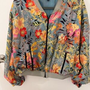 Women’s Zara Multicolor floral bomber jacket with balloon sleeves